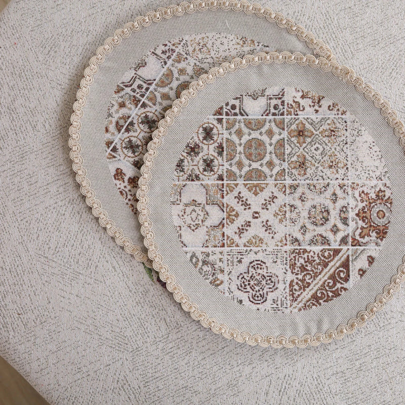 APVALI SERVETĖLĖ - ORNAMENTAI