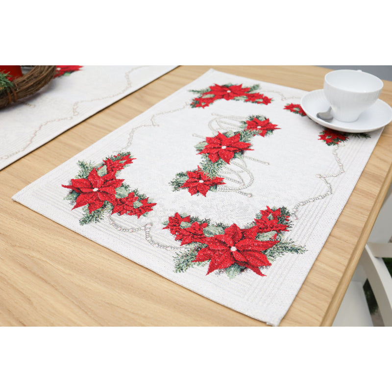 SERVETĖLĖ - SU PUANSETIJOMIS