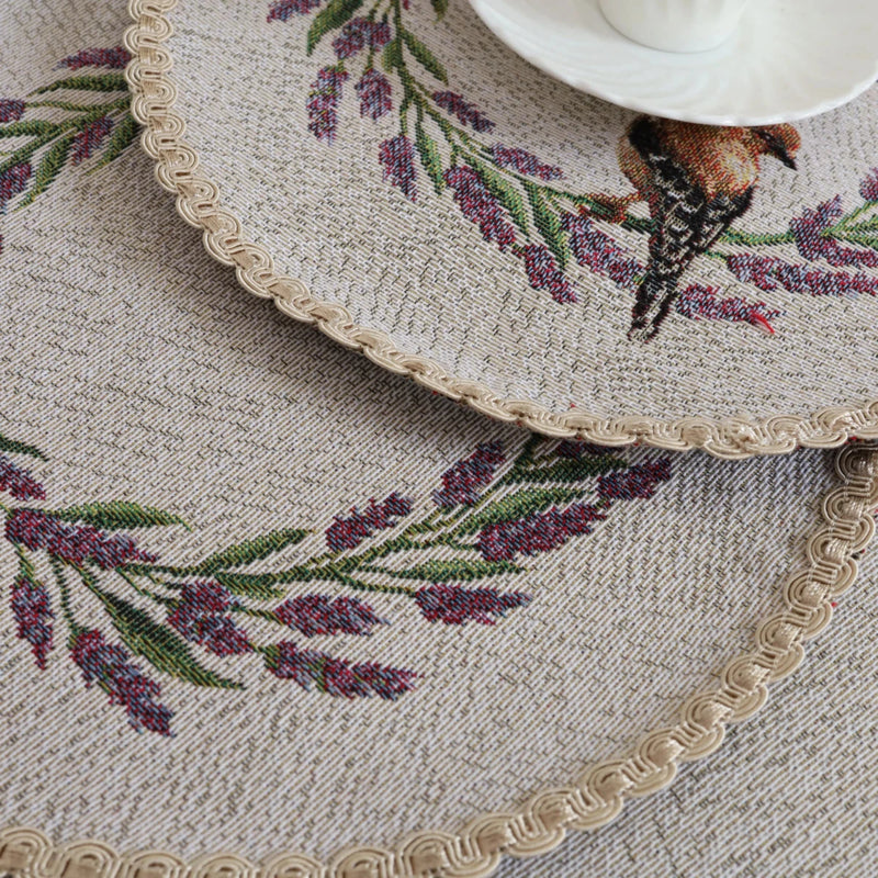 APVALI SERVETĖLĖ - LEVANDŲ VAINIKAS SU PAUKŠČIU