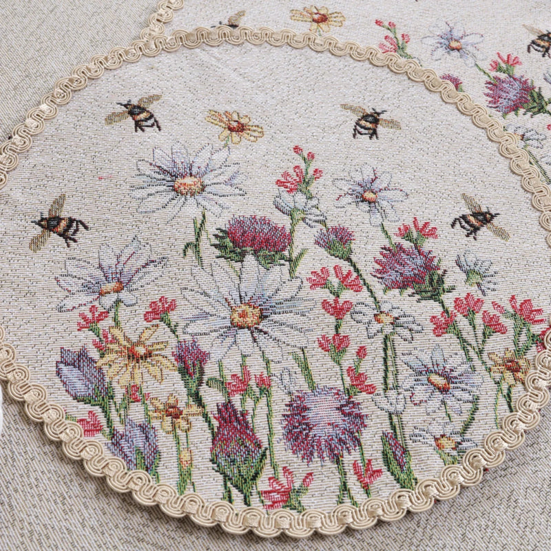 APVALI SERVETĖLĖ - GĖLĖS SU BITUTĖM