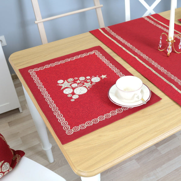 SERVETĖLĖ - AUKSINĖ EGLUTĖ