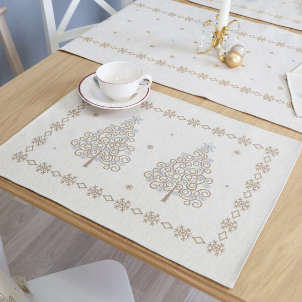 SERVETĖLĖ - AUKSINĖS EGLUTĖS