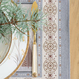 SERVETĖLĖ - ŠVIESIOS EGLUTĖS