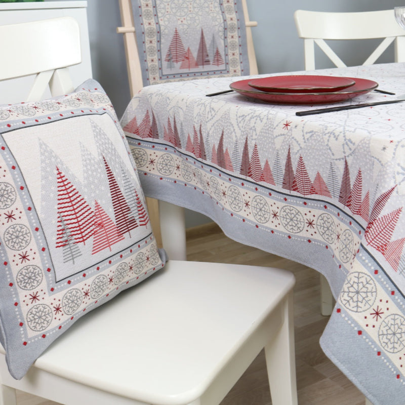 STALTIESĖ - RAUDONOS EGLUTĖS